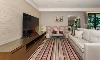 Imagem 7: Apartamento Reformado com 4 Quartos e 243 m2 no Campo Belo para Venda