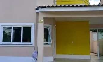 Imagem: Casa com três suítes em condomínio