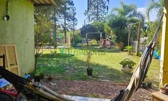 Imagem 3: Velleda oferece belo sítio com casa aconchegante e amplo terreno, refúgio em Águas Claras