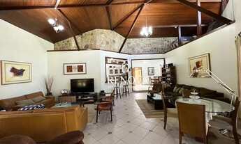 Imagem 3: Casa com TRÊS Suítes à venda, 350 m² por R$ 1.350.000 - Vargem Grande - Teresópolis/RJ