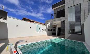 Imagem: Sobrado moderno com piscina a venda em Itanhaém