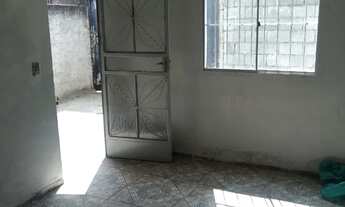 Imagem 4: Casa para Alugar - 2 Quartos + Área Privativa!