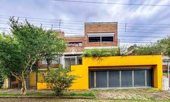 Imagem 5: Casa com 4 quartos e amplo pátio na Medianeira