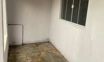 Imagem 5: ALUGO KITNET Casa com 1 dormitório