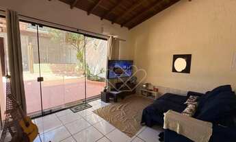 Imagem 7: Casa Espaçosa com 4 Dormitórios em Local Tranquilo e Bem Localizado em Gravataí