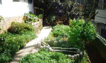 Imagem: Casa Mosela 2 pavimentos em ótimo local