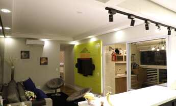 Imagem 4: Lindo apartamento divisa com Vila Mariana repleto de armários planejados com planta de d