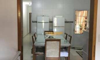 Imagem 7: Vendo uma linda casa no jardim satélite