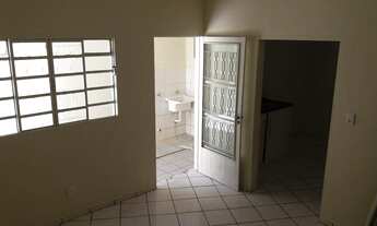 Imagem 4: 2 CASAS EM TERRENO DE 200M², 2 VAGAS, PRÓXIMA À RUA AURÉLIA, ÓTIMA LOCALIZAÇÃO, VILA ROMAN