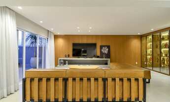 Imagem 5: Apartamento à venda ou locação, 482m² de Área Útil, recém reformado e mobiliado, há 7 minu