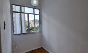 Imagem 3: Apartamento para aluguel possui 65 metros quadrados com 3 quartos no Grajaú - Rio de Janei