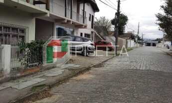 Imagem: Casa no região central de Gaspar