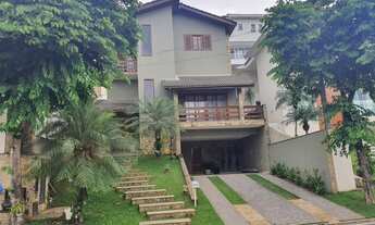 Imagem 2: Casa de Condomínio com 4 Quartos à Venda em Arujá 5, 275 m²