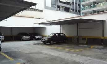 Imagem 3: EM FRENTE A ESTAÇÃO DE METRÔ URUGUAI