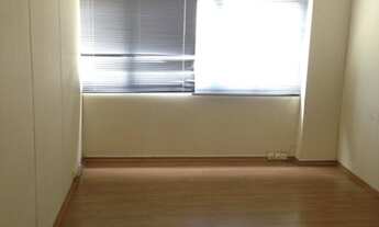 Imagem: Conjunto comercial com ar condicionado para