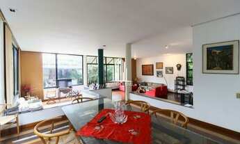 Imagem 2: Casa Assobradada para venda com 501m² sendo 6 suítes e 3 vagas e garagem na Vila Ida.