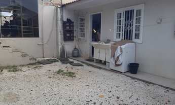 Imagem 2: Casa para venda possui 70 metros quadrados com 3 quartos em Das Graças - Colombo - PR