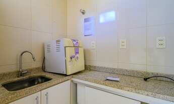 Imagem 4: Consultório mobiliado na Asa Norte