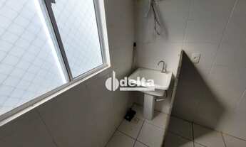 Imagem 6: Apartamento com 2 dormitórios para alugar, 42 m² por R$ 850,00/mês - Panorama - Uberlândia