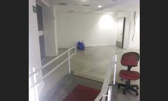 Imagem 3: Loja/Centro Galpão / depósito com aluguel por R$16.000 /mês