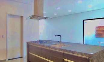 Imagem 5: Casa à venda no condomínio Bella Citta, 4 suítes, Quintal com piscina e espaço gourmet, 4