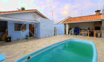 Imagem 1: CASA com piscina e 3 quartos em Peruíbe, no bairro Belmira Novaes