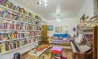 Imagem 2: Apartamento para venda possui 111 metros quadrados com 2 quartos em Menino Deus - Porto Al