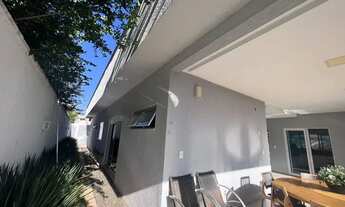 Imagem 7: Casa para venda possui 242 metros quadrados com 3 quartos