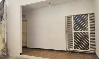 Imagem: Imóvel no Centro comercial de Picos - Bairro