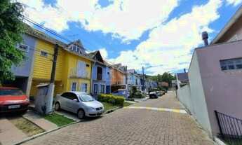 Imagem 4: Casa em condomínio no bairro Guarujá com 3 dormitórios, sendo 1 suíte
