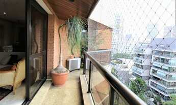 Imagem: Cobertura com 4 quartos e 4 suítes, com