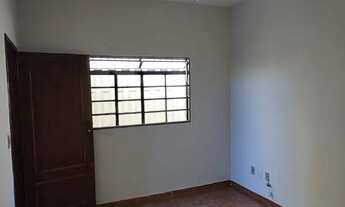Imagem 7: Casa para aluguel com 120 m2, 03 quartos no Bairro Cidade Jardim - Uberlândia - MG