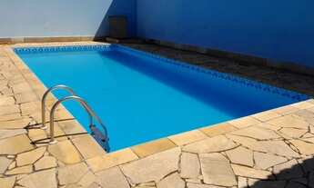 Imagem: Casa ao lado da escola no Costa Azul