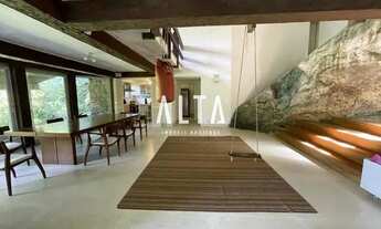 Imagem 5: ALTA Imóveis Boutique vende: Casa super conectada a natureza, aos pés da Pedra da Gávea em