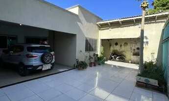 Imagem 3: Térrea para venda possui 330 metros quadrados com 3 quartos