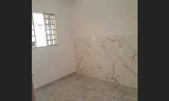 Imagem 2: Aluga-se kitnet Casa com 1 dormitório