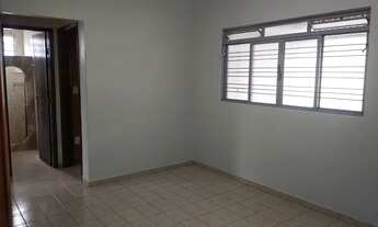 Imagem 7: Casa para aluguel possui 120 metros quadrados com 4 quartos em Jardim América - Goiânia