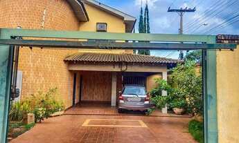 Imagem 3: Sobrado Charmoso com área de lazer completa para receber amigos e familiares