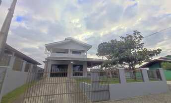 Imagem 6: Linda casa ,300 metros da praia