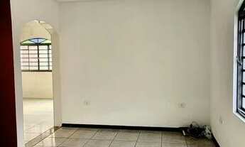 Imagem 5: Casa para aluguel tem 250 metros quadrados com 4 quartos sendo 2 suíte