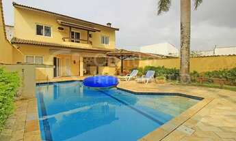 Imagem: CASA com piscina e 4 quartos em Itanhaém