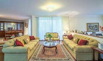 Imagem 2: Apartamento um por andar na melhor localização de Moema