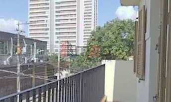 Imagem 2: Casa assobradada com varanda e vaga na V. Anastácio