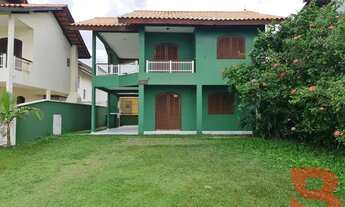 Imagem 2: Excelente sobrado em alvenaria de frente para o mar na Barra do Saí em Itapoá /SC., medind