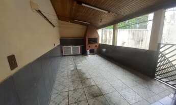 Imagem 7: Sobrado com arquitetura Colonial