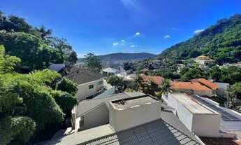 Imagem 7: PC Vende Casa com 5 dormitórios, Por 1750.000,00 com 450 m²- Charitas - Niterói/RJ