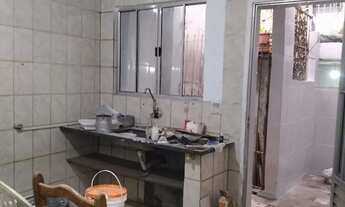 Imagem 5: Casa com 3 cômodos e uma área de serviço