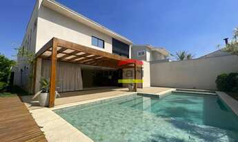 Imagem 2: Casa de alto padrão em Alphaville Zero ? 4 suítes, área gourmet e piscina com hidro