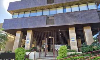 Imagem: Sala com 6 divisórias e 2 vagas