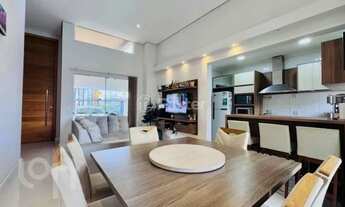 Imagem 3: Casa à venda Avenida Azaleias, Parque da Matriz - Gravataí